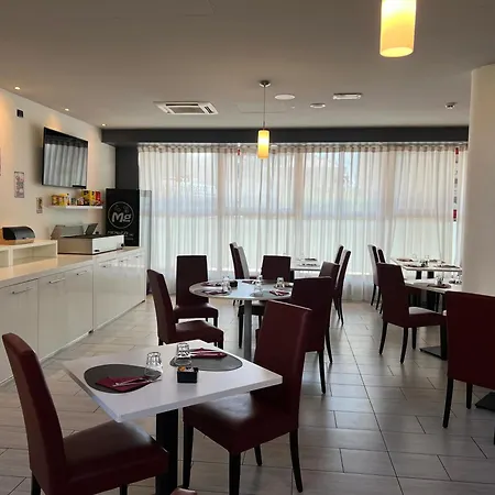Master Hotel-3