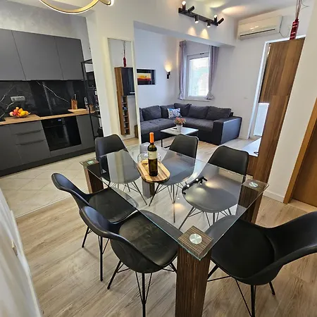Vukosav Family Apartments And Rooms-3
