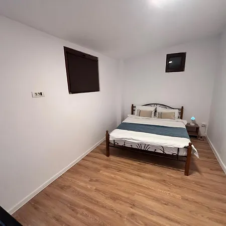 Piata Uniri Cozy Inn-2