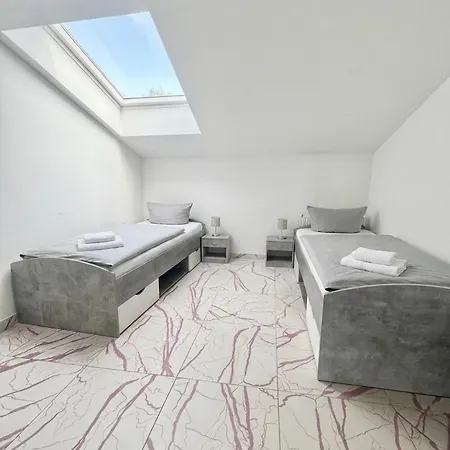 Pent - Aparthotel Crailsheim-3