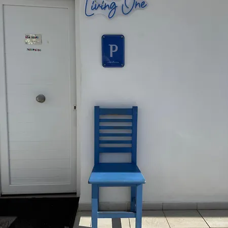 Living One Bed And Breakfast-2