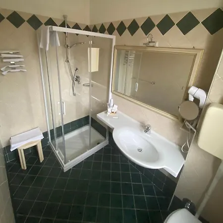 Hotel Riviera-3