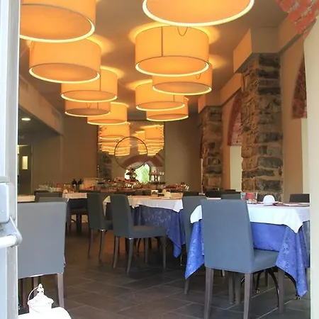 Lizard Hotel-2