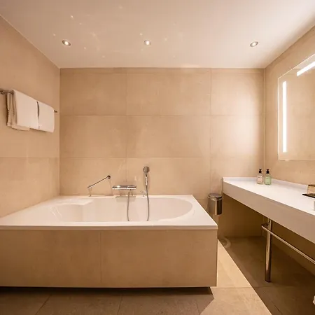 Van der Valk Hotel A4 Schiphol-2