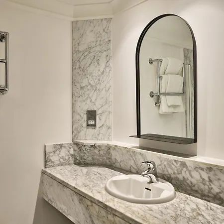Radisson Blu Hotel, London Euston Square-3