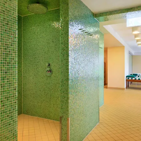 relexa Waldhotel Schatten Stuttgart-3