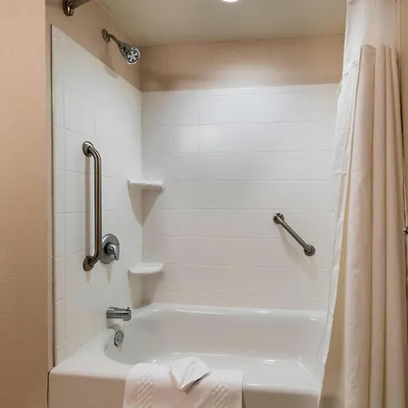 Courtyard By Marriott Atlanta Buford Mall Of Georgia-3