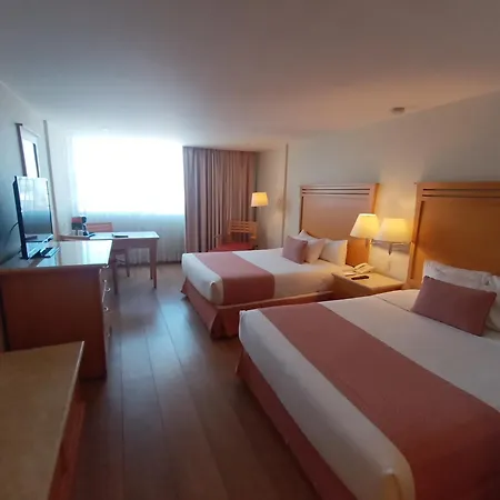 Hotel Palacio Azteca Tijuana, Trademark By Wyndham-3