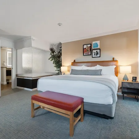 Cherry Tree Inn & Suites-2