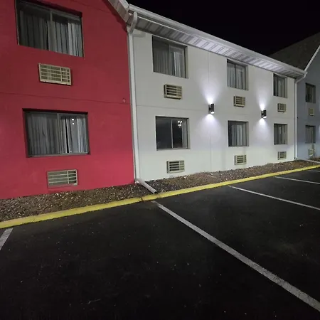 Ramada By Wyndham Effingham-2