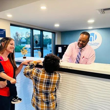 Homelodge Newnan-2