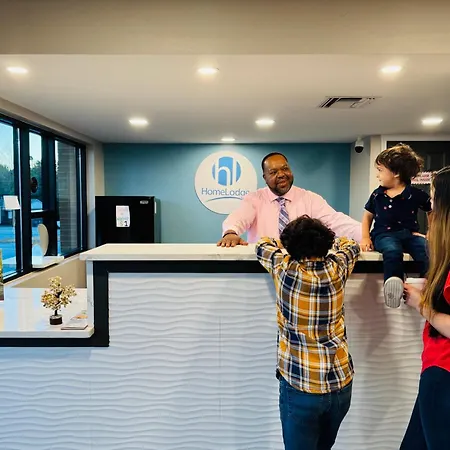 Homelodge Newnan-3