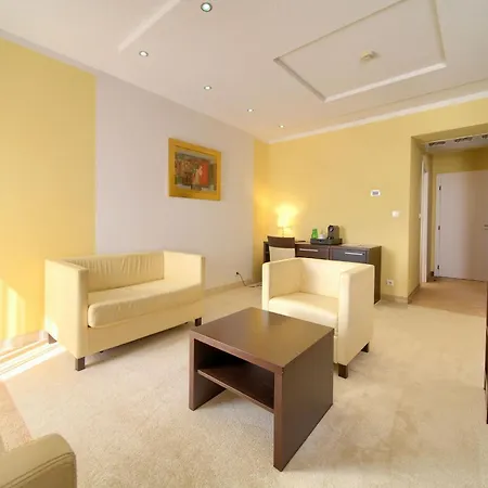 Hotel Marina-2