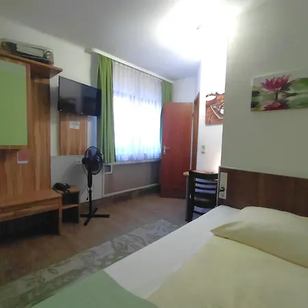 Hotel Smart-Inn-3