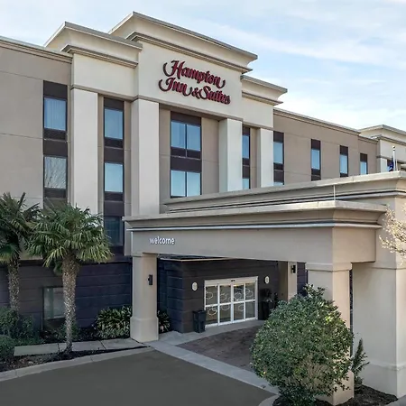 Hampton Inn & Suites Clinton-3