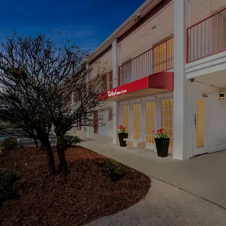 Red Roof Inn & Suites Wilson-3