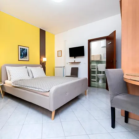 Apartments Erik B&B Adults Only-2