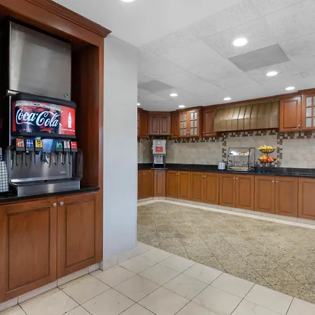 Drury Inn & Suites Joplin-3