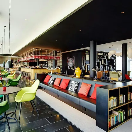 citizenM Paris Charles de Gaulle Airport-2