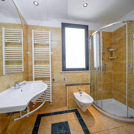 CASA MAJOR Hotel&Appartamenti CERVIA-2