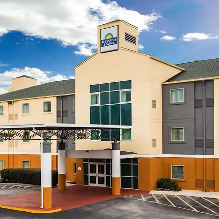 Days Inn & Suites By Wyndham Augusta Near Fort Eisenhower-3