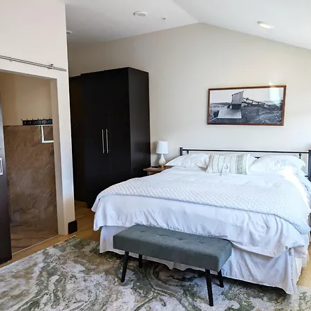 Iron Springs Luxury Lodge & Spa-3
