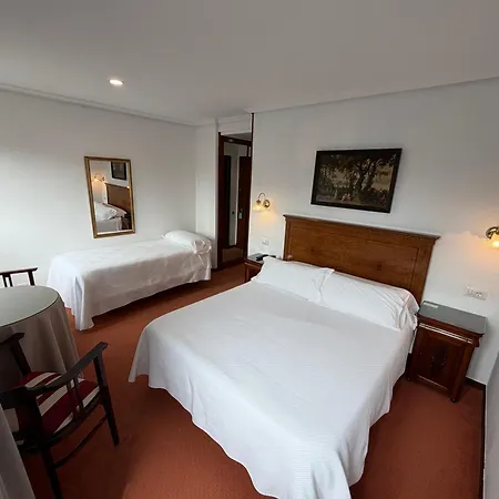 Hotel Santillana-2