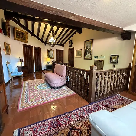 Hotel Santillana-3