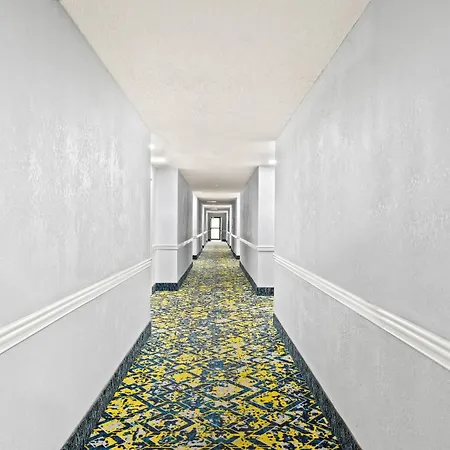 Econo Lodge London North-2