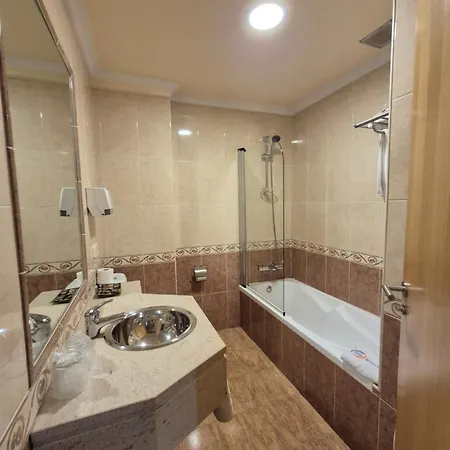 Hotel Hhb Pontevedra Confort-3