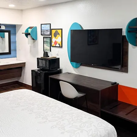 Motel 6 Classic Galveston, Tx Beach-Seawall-3