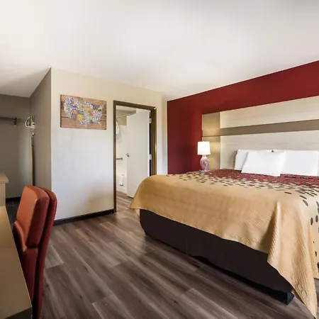 Econo Lodge Inn & Suites Canandaigua - Finger Lakes Area-2