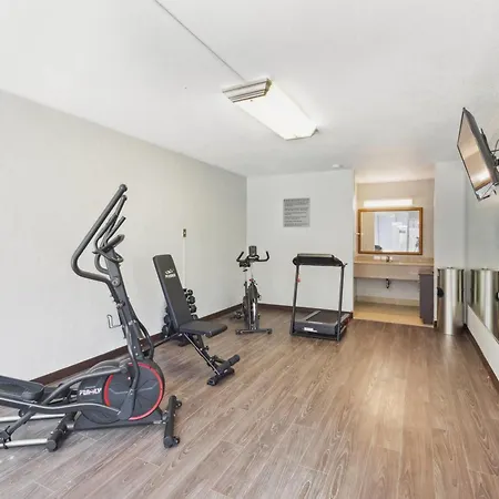 Ramada By Wyndham Houma-3