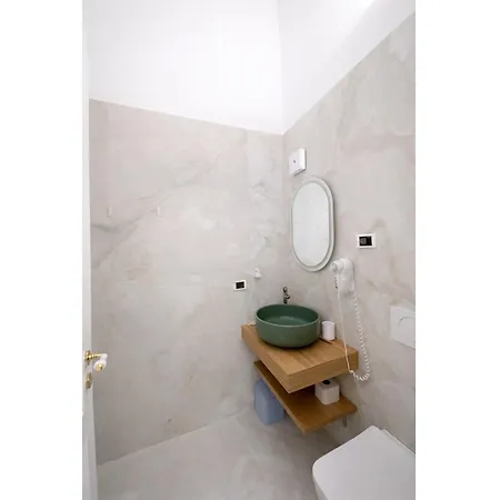 Villacore Capri-3