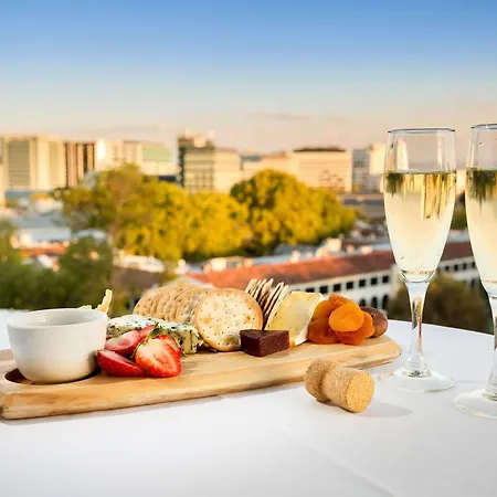 Novotel Canberra-3