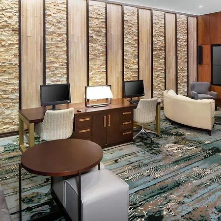 Doubletree By Hilton Manchester Downtown-3