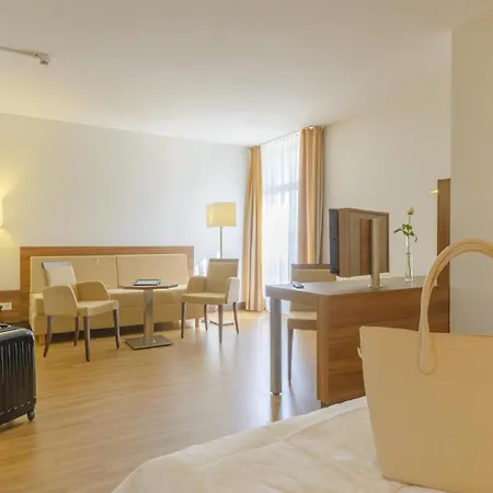 Best Western Plus Hotel Am Schlossberg-3