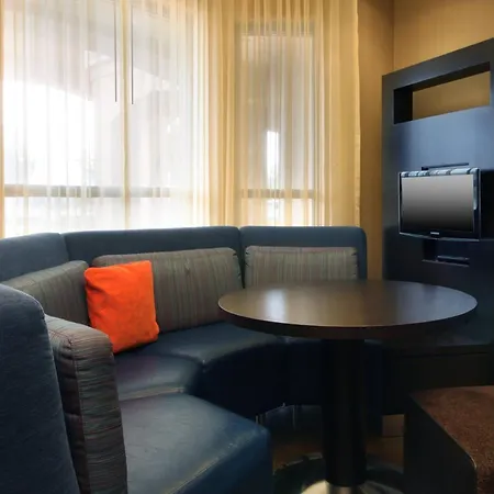 Courtyard By Marriott Salinas Monterey-2