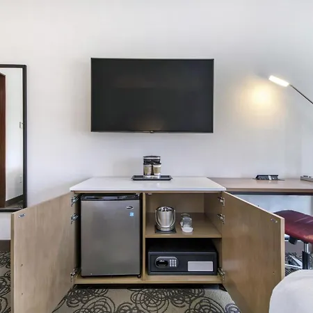 Doubletree By Hilton Raleigh-Cary-2
