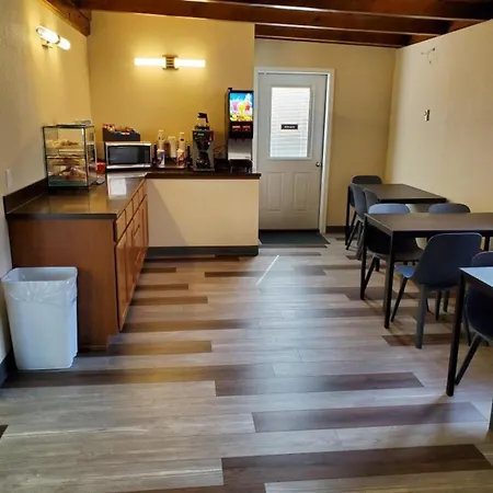 Bristlecone Motel-3