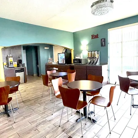 Super 8 By Wyndham Marianna I-10-2
