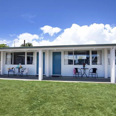 Tahuna Beach Holiday Park-3