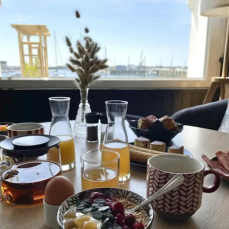 Logis Hotel Du Port-3