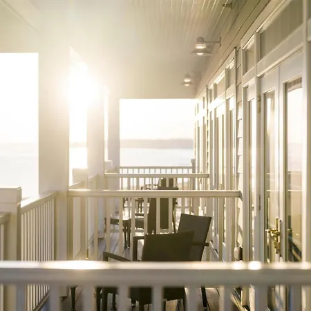 Madison Beach Hotel, Curio Collection By Hilton-3