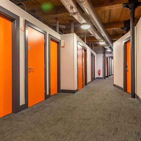 Easyhotel Manchester-2