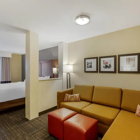 Comfort Suites Loveland-2