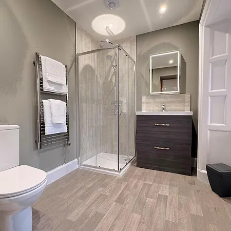 Rossal House Apartments-3