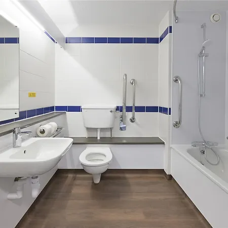 Travelodge Exeter M5-2