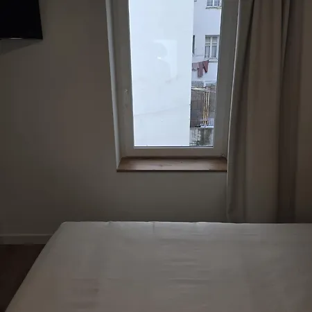 Hostal Boreal Mistral-2