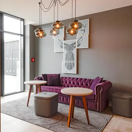 Premier Inn Karlsruhe City Am Wasserturm-3
